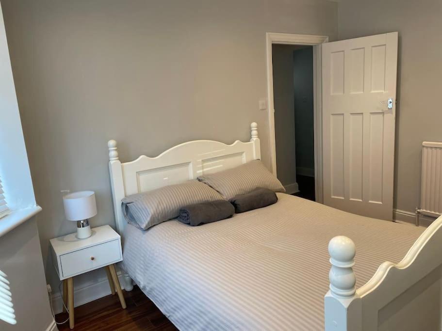 Entire Ground Floor Apartment In Watford Watford  Dış mekan fotoğraf